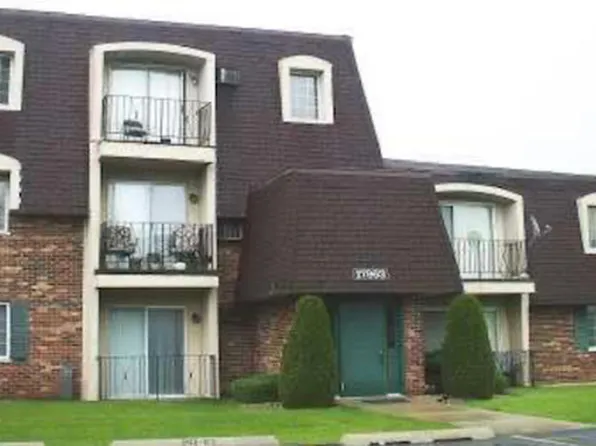 17963 Amherst Ct APT 102, Country Club Hills, IL 60478