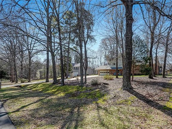 5th image of 4604 Luewood Rd