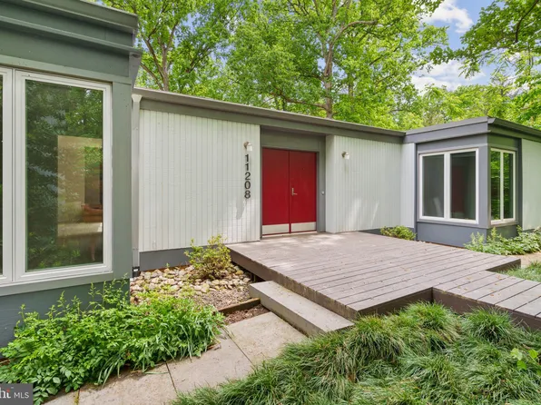 11208 Wedge Dr, Reston, VA 20190