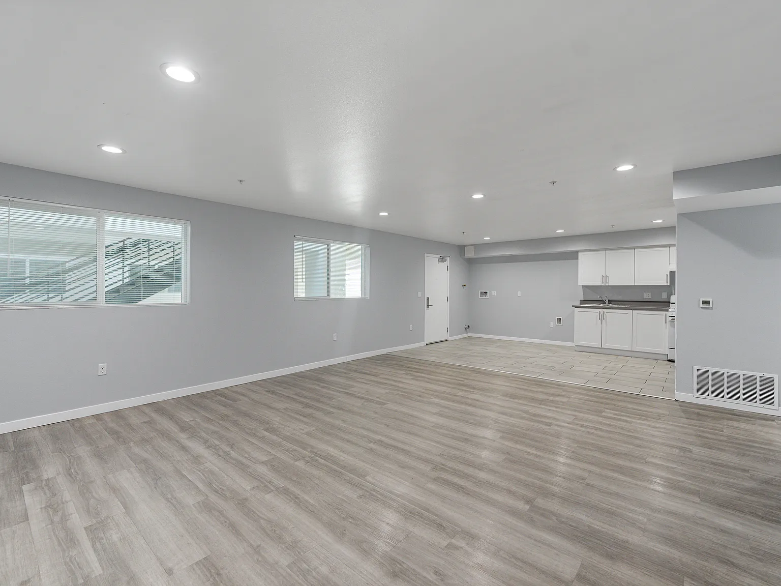 3 bed, $2,795 — Photo 2