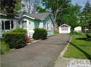 135 Maxwell Ave, Hightstown, NJ 08520
