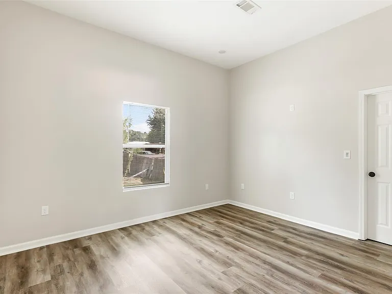 1031 County Road 3404 — Photo 8