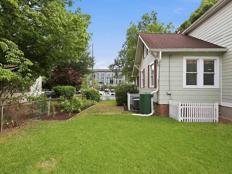 1008 Shepherd St NE — Photo 23
