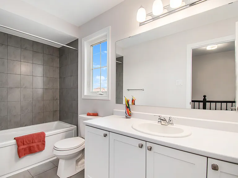 53 Mudminnow Cres — Photo 16