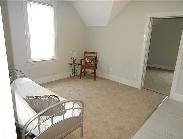 1st image of 1243 Margaret St
