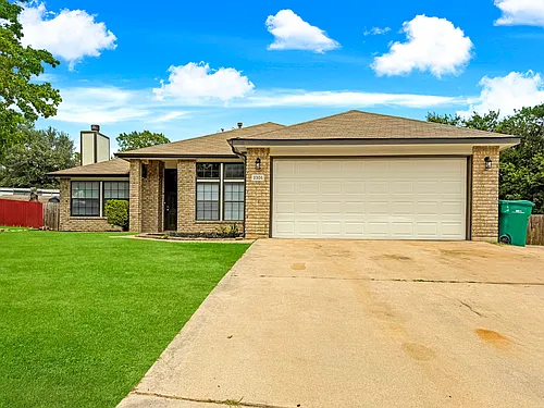 2305 Skipcha Dr Photo 1