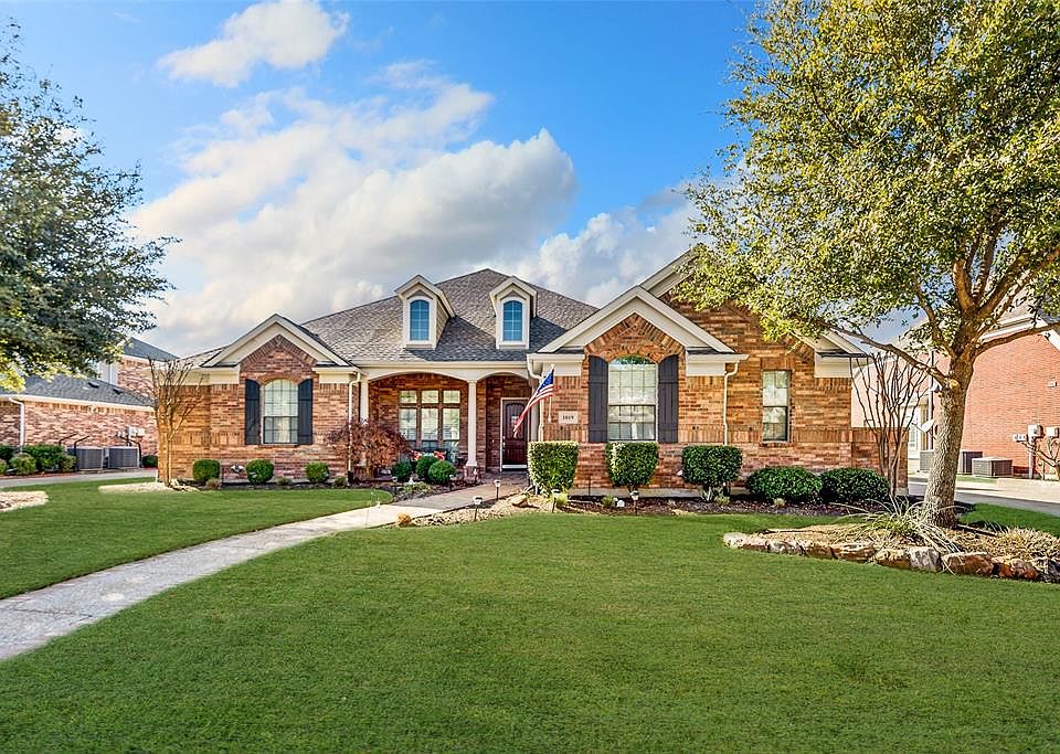 1st image of 1019 Sparrow Dr