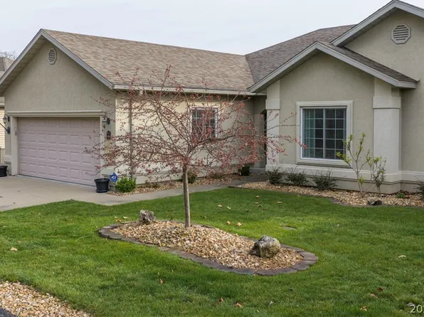 602 Waterford Cir, Eldon, MO 65026