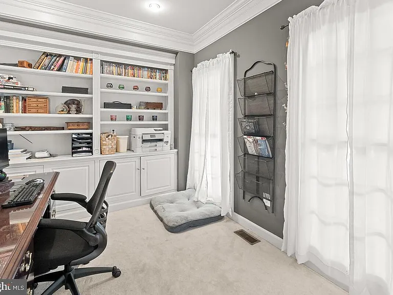 6430 Bellevue Pl — Photo 3
