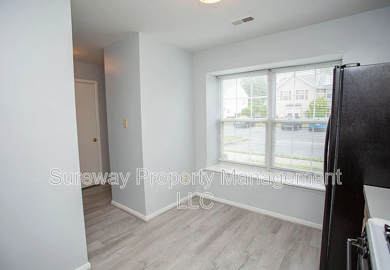 12 Grant Ln — Photo 19