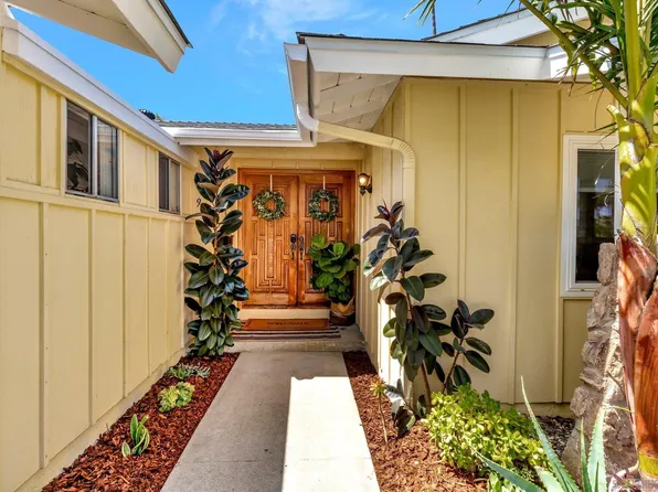 9732 Dunedin Ct, Santee, CA 92071