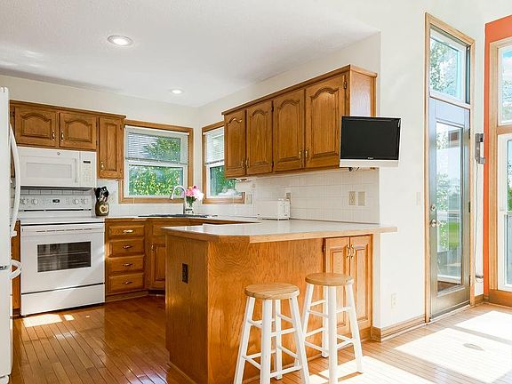 2nd image of 8503 W 150th St