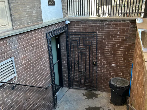 571 West 183rd Street image 2 of 31