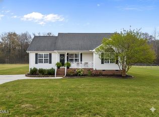 1275 Smith Rd, Smithfield, NC 27577