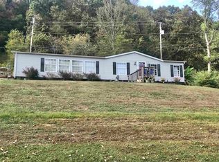 686 State Route 827, Greenup, KY 41144