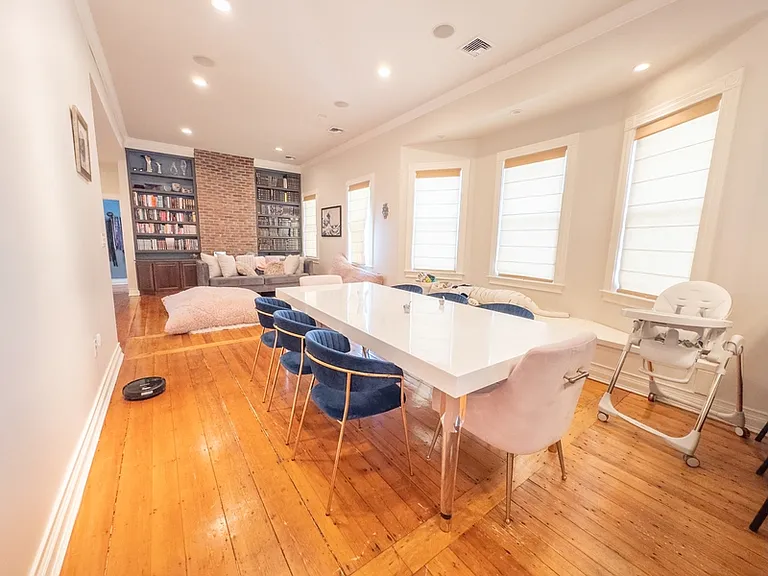 589 Franklin St #3 — Photo 5
