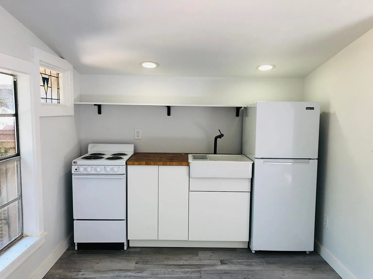 Studio, 425 sqft, $850 — Photo 3