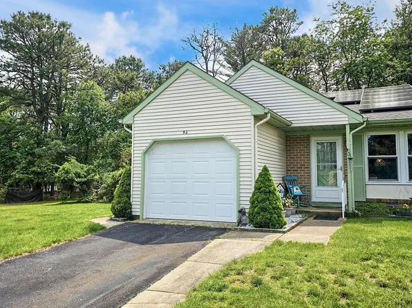 5 Stonybrook Ct #A, Manchester Township, NJ 08759