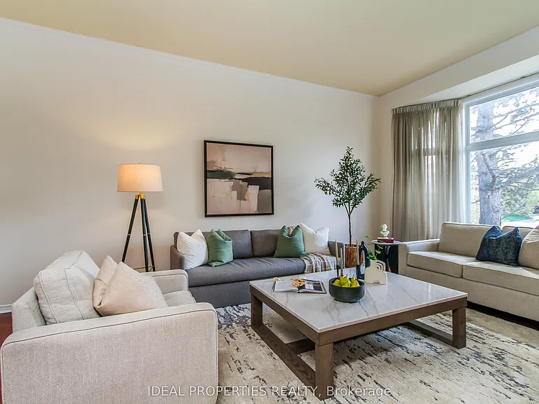 39 Huntings End Ave — Photo 7