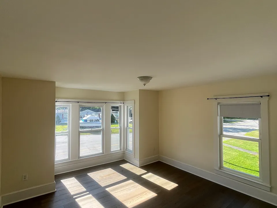 254 N Main St #2