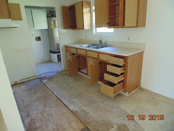 3rd image of 10525 NW 206th Ave