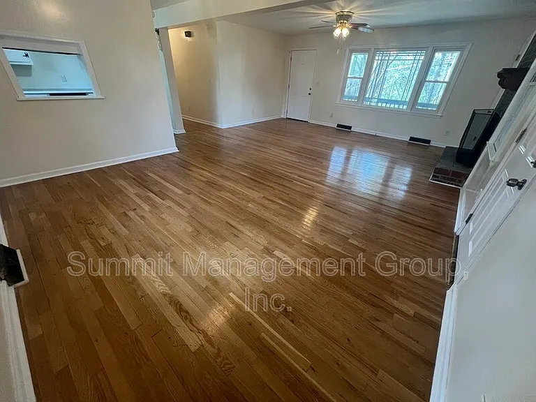 8293 Lakeview Dr SW — Photo 6