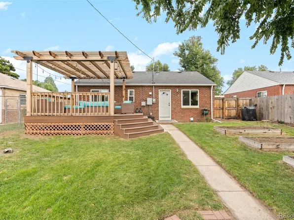 2929 N Columbine Street, Denver, CO 80205