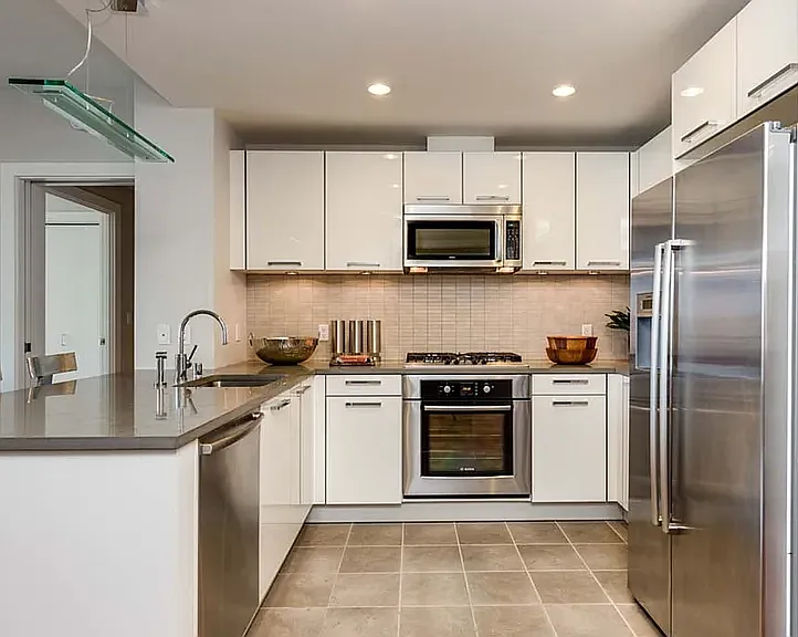 1 Hawthorne St #9C — Photo 8