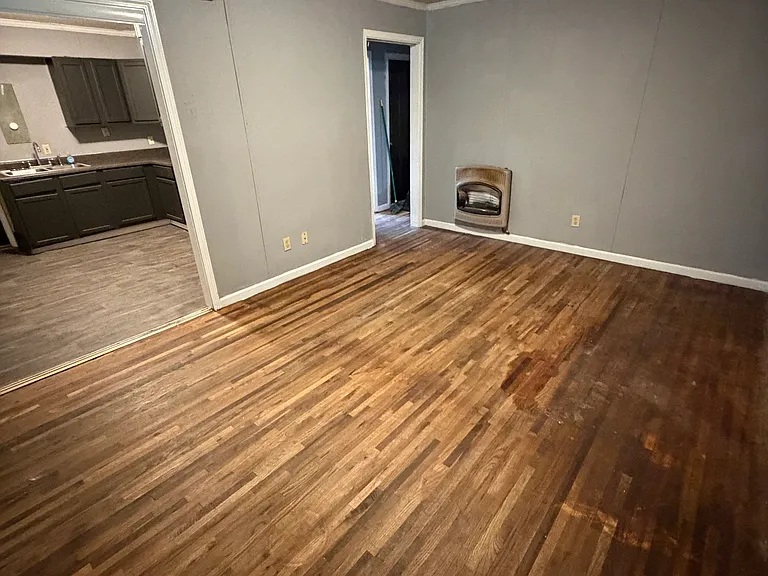 1487 Locust St — Photo 4