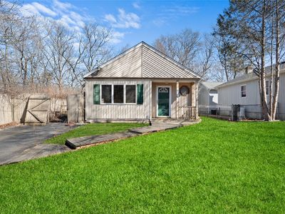 79 Panamoka Trail, Ridge, NY, 11961