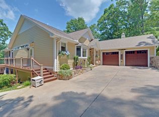 246 Reed Creek Heights Dr, Hartwell, GA 30643