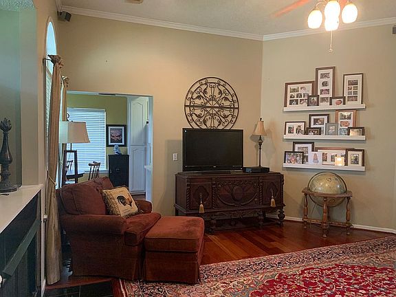 5th image of 4703 Revere Way