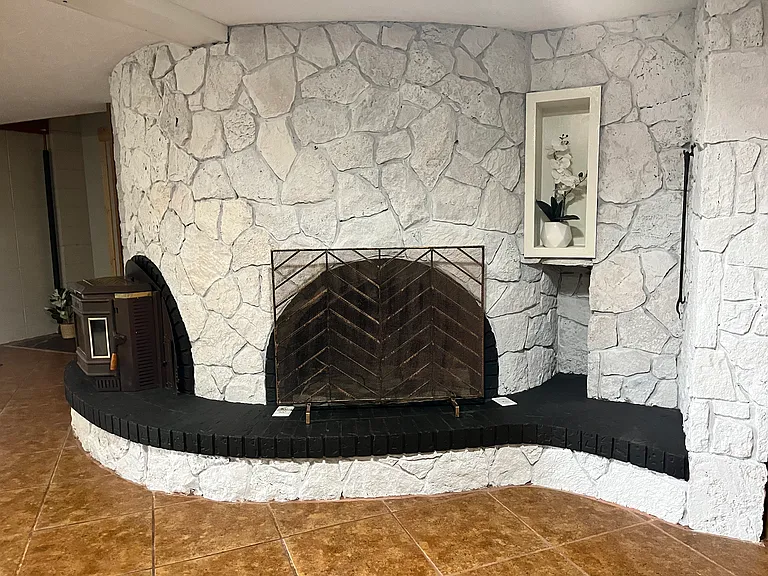 Fireplace and pellet stove and not operational