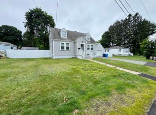 26 Fairview Ave, Randolph, MA 02368