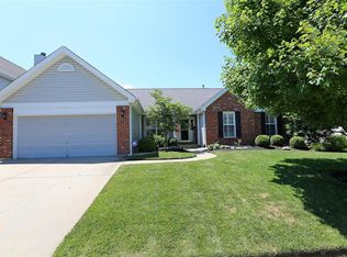 2080 Avalon Ridge Cir, Fenton, MO 63026