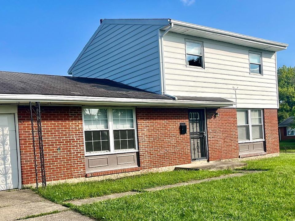 1st image of 10902 Crystalhill Ct