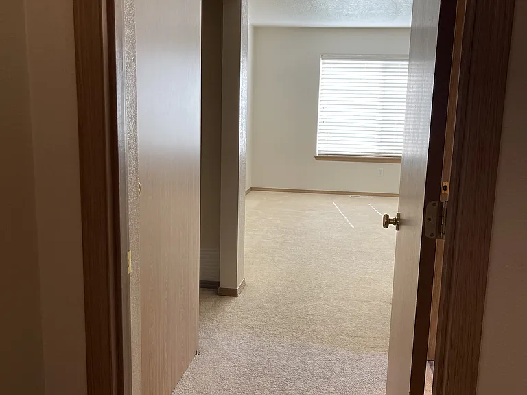 1544 Derby Ln SE — Photo 26