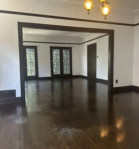 156 N Kenmore Ave — Photo 12