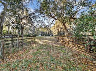 1721 County Road 25a #2001, Leesburg, FL 34748