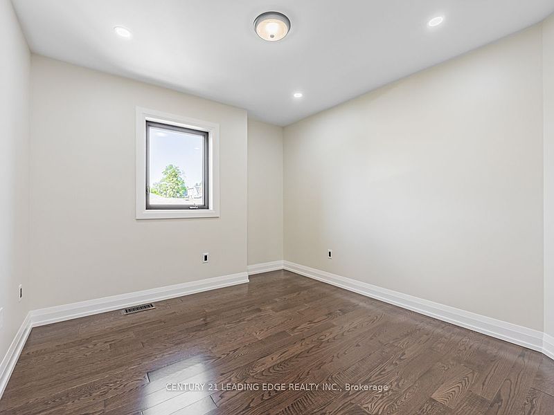 Toronto House for rent - 5 Bedrooms — photo 23