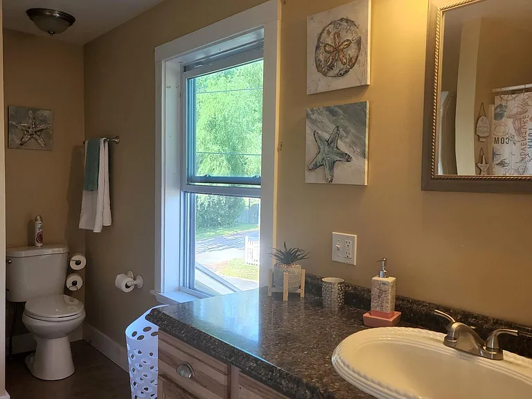 102 E Main St #1 — Photo 6