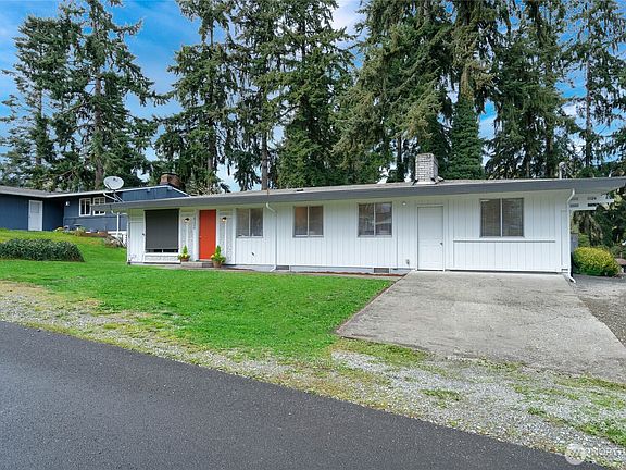 3rd image of 16220 SE 132nd Street