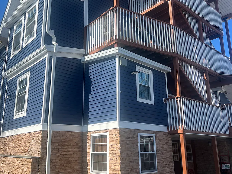 429 Main St #2 — Photo 7