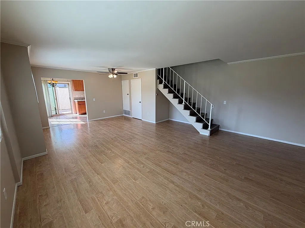 941 Pinyon Ct — Photo 1