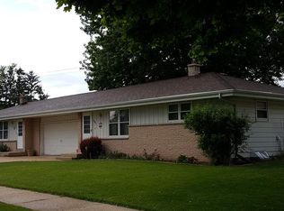 2401-2403 Plymouth Ave, Janesville, WI 53545
