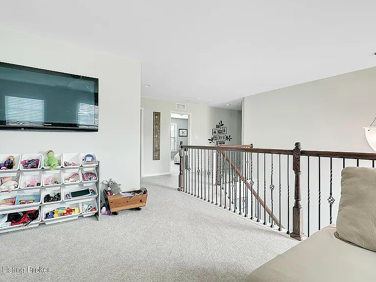 1919 Carabiner Way — Photo 12
