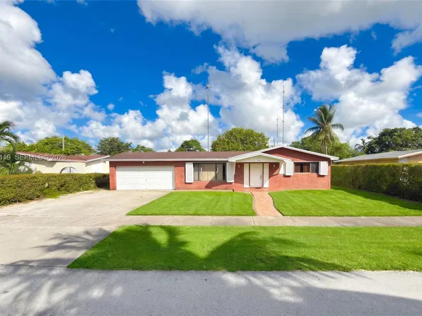 445 NW 202nd Ter, Miami Gardens, FL 33169