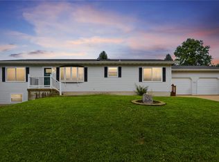 202 Wilson Ct, Anamosa, IA 52205