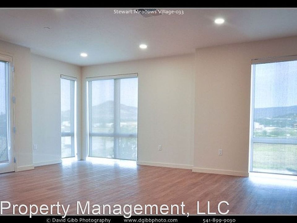 1st image of 1574 Myers Ln #205