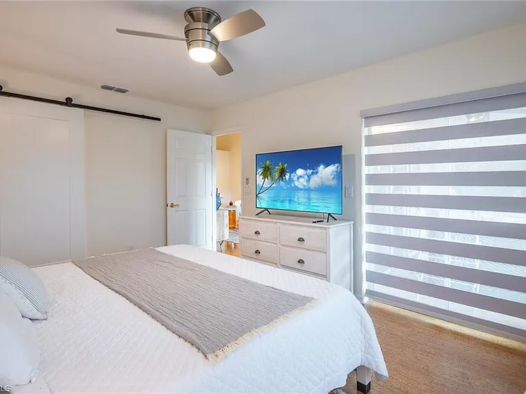 815 Gulf Pavilion Dr #203 — Photo 13